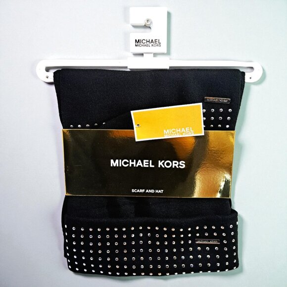 Michael Kors Women's Black Scarf and Hat Set NWT - Picture 1 of 10